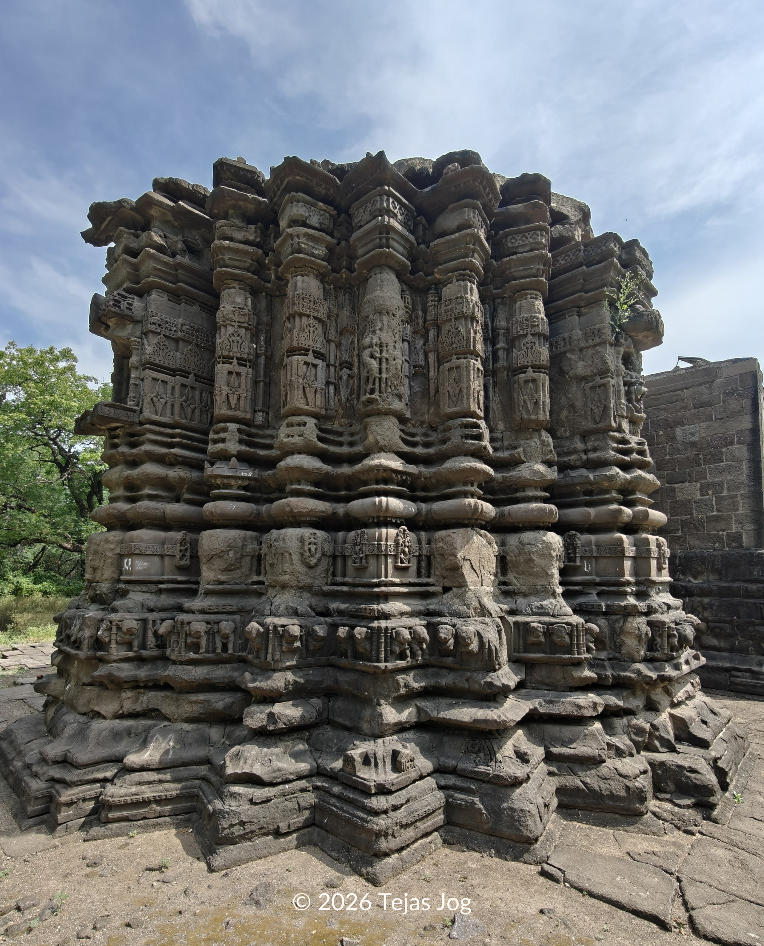 Hemadpanthi Maheshwar Mahadev Temple