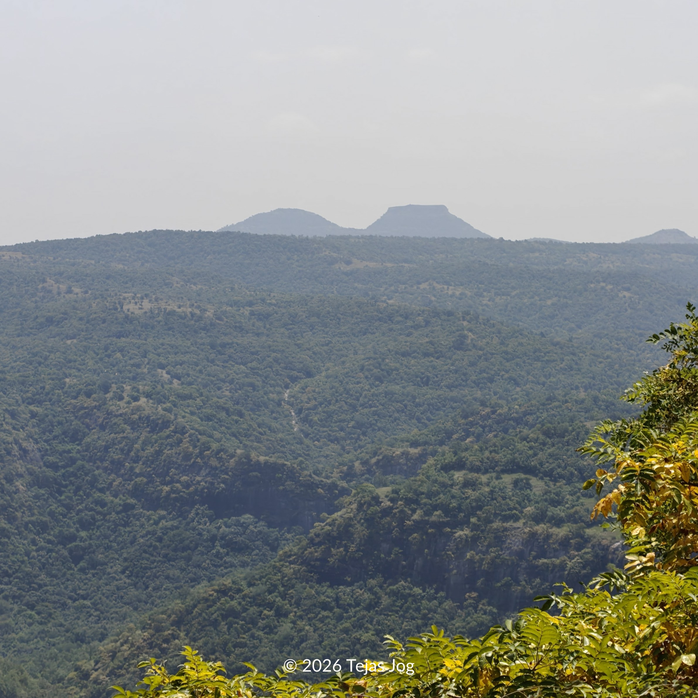 Pedka Fort seen from Kanhergad