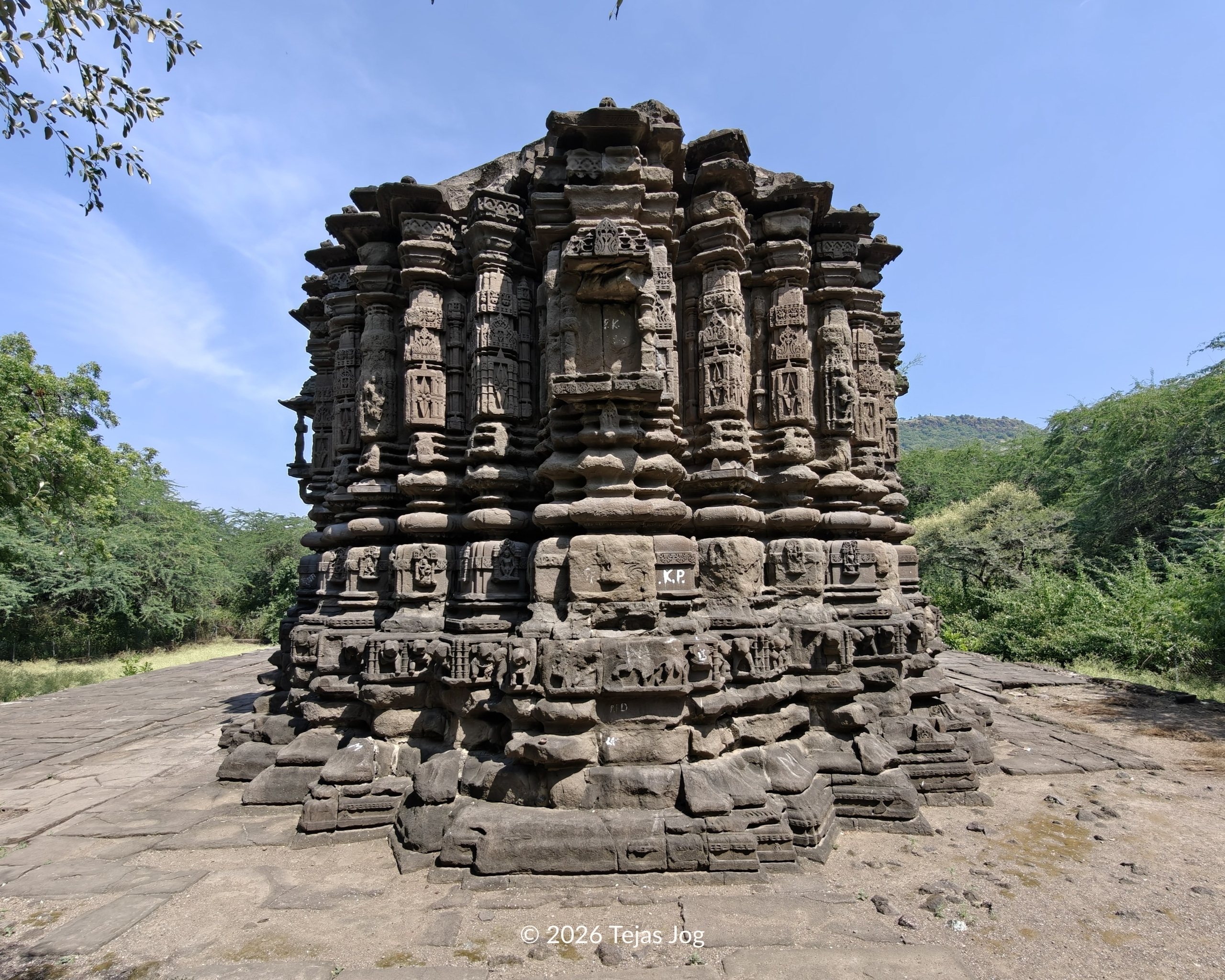 Hemadpanthi Maheshwar Mahadev Temple